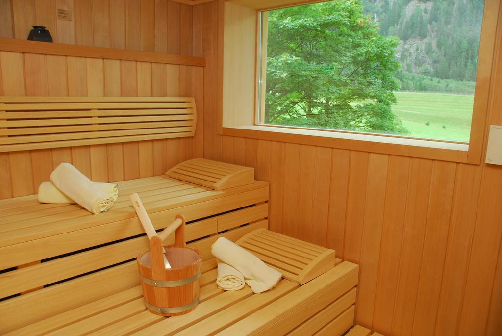 Alpenhotel Badmeister Flattach Dış mekan fotoğraf