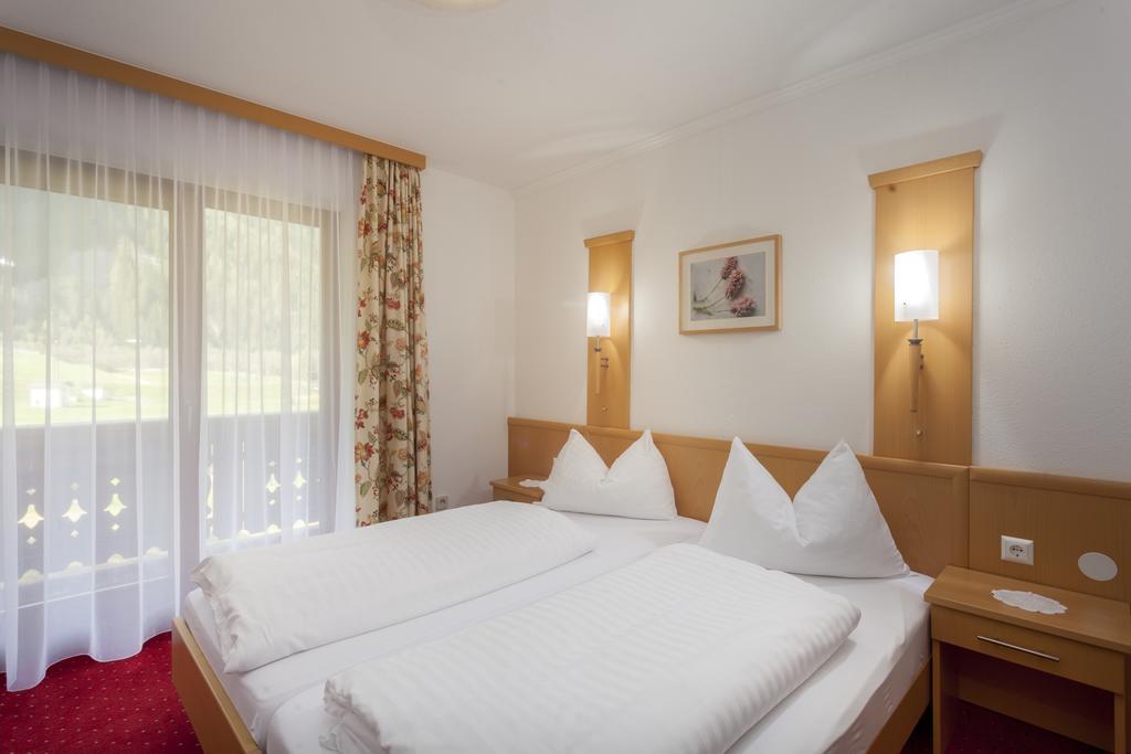 Alpenhotel Badmeister Flattach Dış mekan fotoğraf