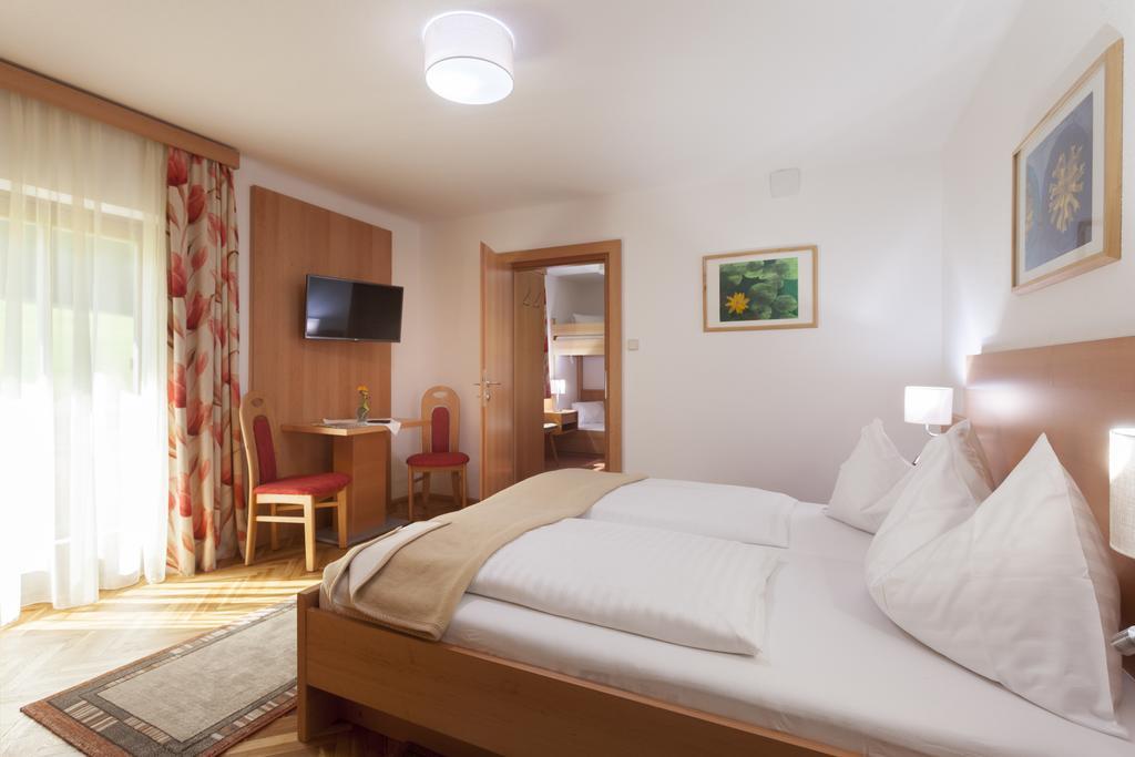 Alpenhotel Badmeister Flattach Dış mekan fotoğraf