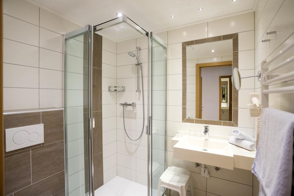 Alpenhotel Badmeister Flattach Dış mekan fotoğraf