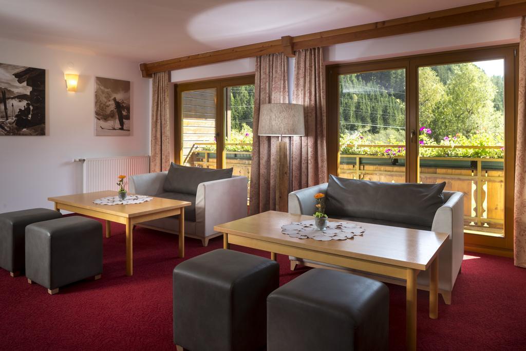 Alpenhotel Badmeister Flattach Dış mekan fotoğraf