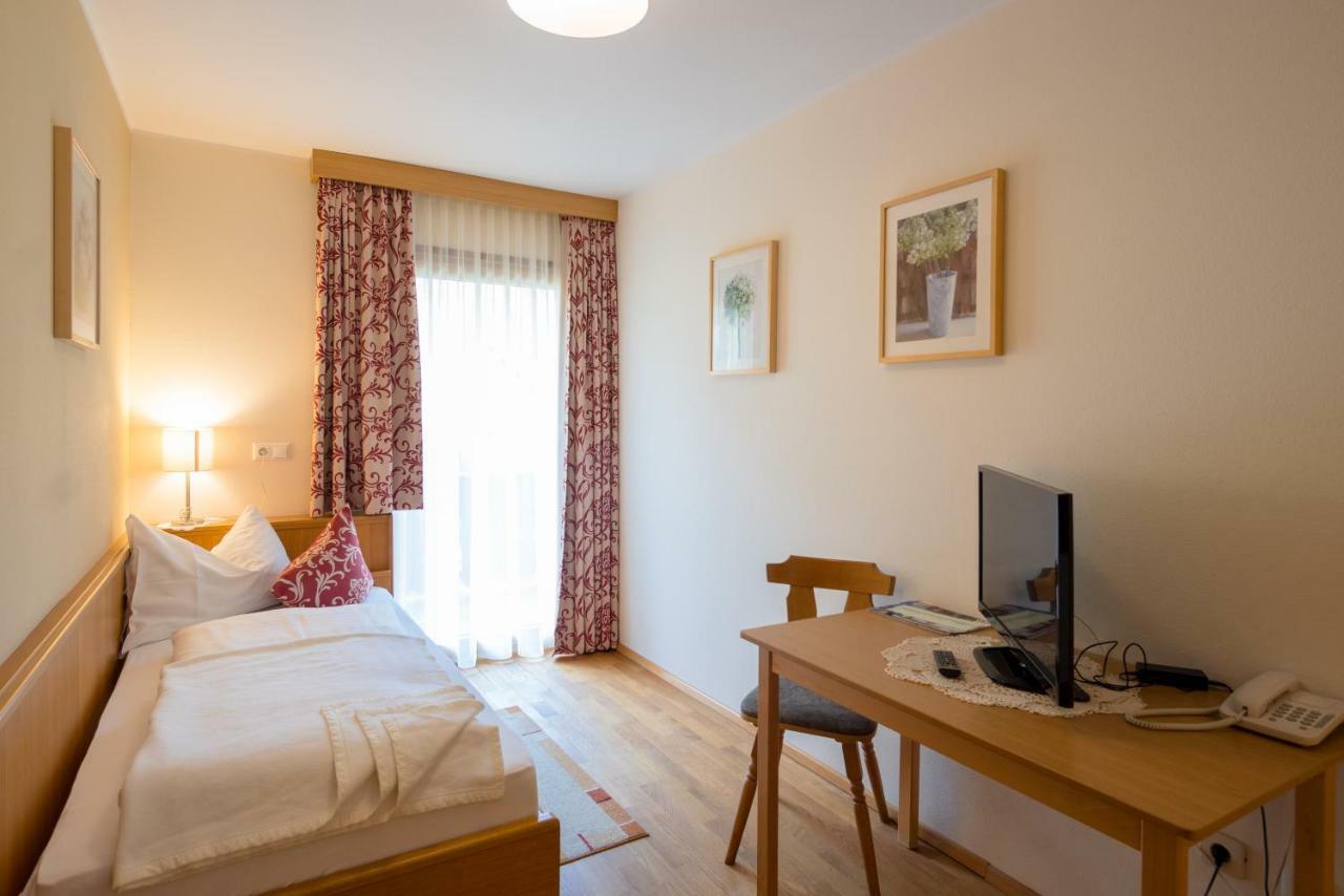 Alpenhotel Badmeister Flattach Dış mekan fotoğraf