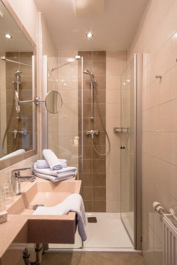 Alpenhotel Badmeister Flattach Dış mekan fotoğraf